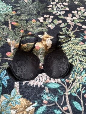 NWOT Victoria's Secret Black Lace Push-Up Bra